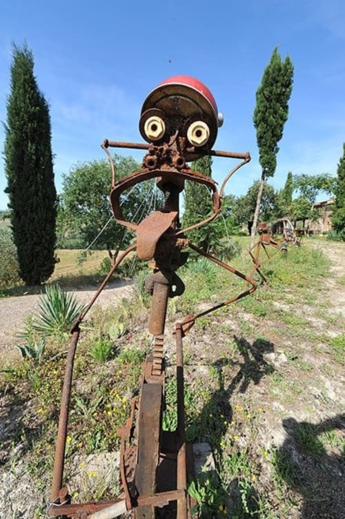 Creative garden sculpture crafted from recycled metal by the owner of this Tuscan agriturismo