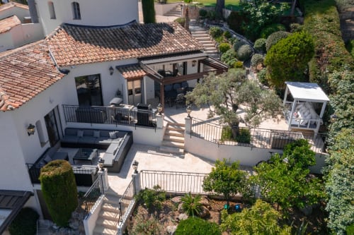 #cannesfrancevillas
#luxuryvillarental #luxuryvillarentals
#luxuryvillas
#luxuryvillafrenchriviera
#frenchrivieravilla
#frenchrivieravillacouk