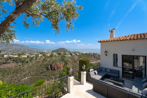 #cannesfrancevillas
#luxuryvillarental #luxuryvillarentals
#luxuryvillas
#luxuryvillafrenchriviera
#frenchrivieravilla
#frenchrivieravillacouk