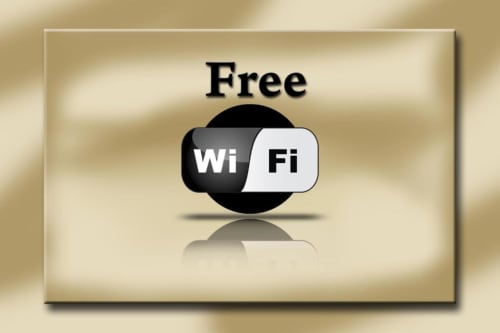 Logo WiFi gratuito esposto in cornice beige crema presso l'Hotel Fiori Roma