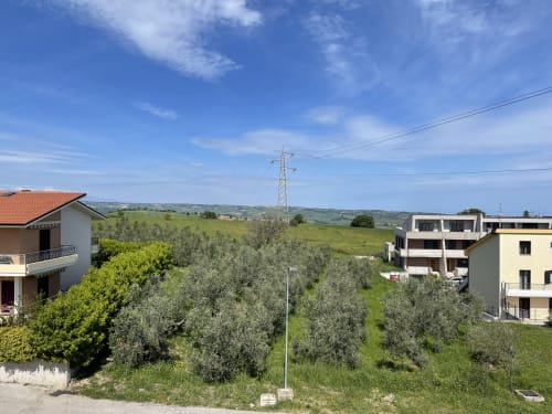 Appartamento Rigiariloo a San Giacomo degli Schiavoni con vista dolce sulle montagne e ulivi