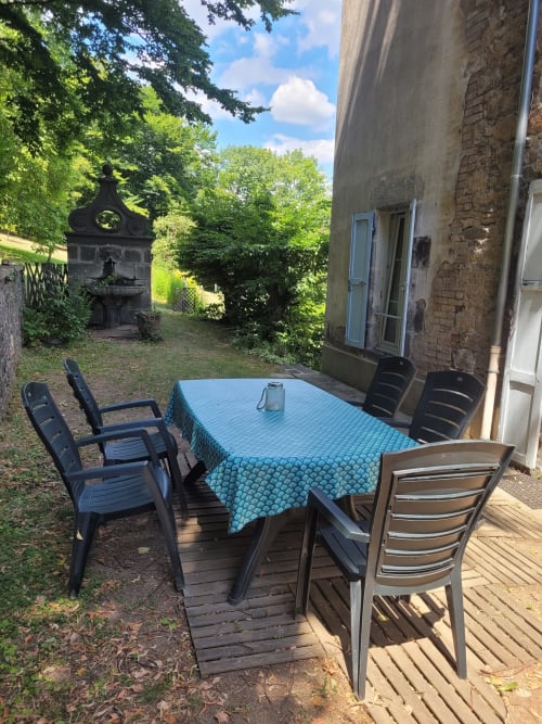 Terrasse privative - Les Tilleuls-gites-auvergne-puy-dome