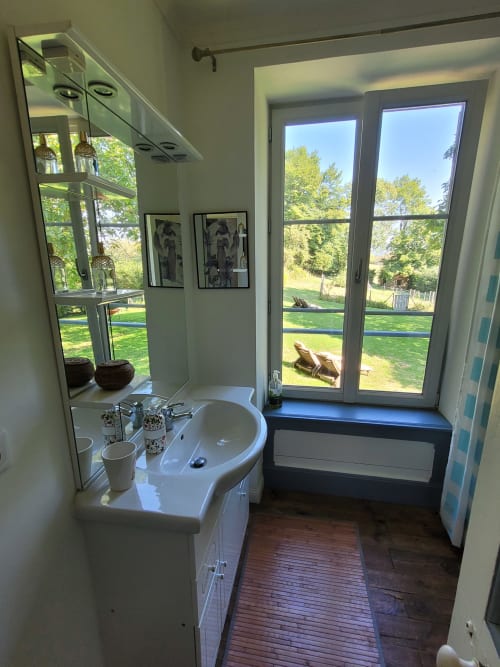 Salle de bains - Les Tilleuls-gites-auvergne-puy-dome