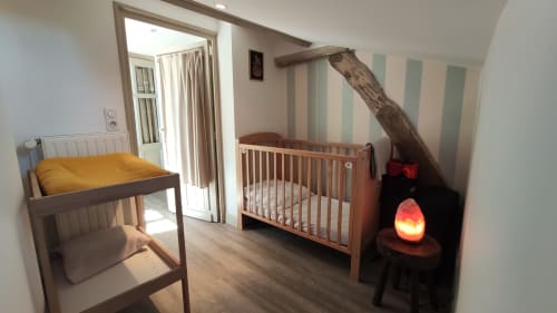 Chambre bébé - Les Acacias -gites-auvergne-puy-dome