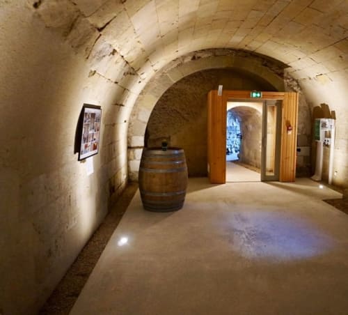 cave voutée du Logis Escale, pour exposition et événementiel ©SAS ESQAL