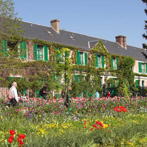 Clairseine, Lantern, countryside, Normandy, Impressionism, waterside, banks of the Seine, the Seine, calm, silence, garden, 100 km from Paris, Giverny, Rouen, Val de Reuil, Louviers, Eure, Les Andelys, Claude Monet, Impressionists, eco-friendly, privacy, romantic getaway, couples getaway, rejuvenation, Le Vaudreuil, Tournedos-sur-Seine, Porte de Seine, Nature, France, Design, vintage, decoration, comfort, high-end, luxury, pleasure, terrace, park, private, decoration, high-end, beautiful amenities, view of the Seine, fishing, hiking, rest, rejuvenation, pontoon, boat, all seasons, spring, summer, autumn, winter, flavours, pets friendly, LGBTQ, hiking, cycling, hidden gem, golf, fishing, deck, by the river, landing beaches