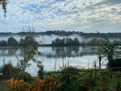 Clairseine, Lantern, countryside, Normandy, Impressionism, waterside, banks of the Seine, the Seine, calm, silence, garden, 100 km from Paris, Giverny, Rouen, Val de Reuil, Louviers, Eure, Les Andelys, Claude Monet, Impressionists, eco-friendly, privacy, romantic getaway, couples getaway, rejuvenation, Le Vaudreuil, Tournedos-sur-Seine, Porte de Seine, Nature, France, Design, vintage, decoration, comfort, high-end, luxury, pleasure, terrace, park, private, decoration, high-end, beautiful amenities, view of the Seine, fishing, hiking, rest, rejuvenation, pontoon, boat, all seasons, spring, summer, autumn, winter, flavours, pets friendly, LGBTQ, hiking, cycling, hidden gem, golf, fishing, deck, by the river, landing beaches