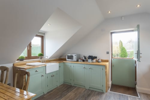 Stable Lodge B&B in Cheltenham | Family Suite Kitchenette