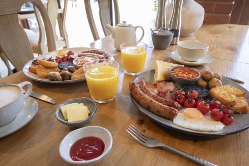 Stable Lodge B&B in Cheltenham | Full English Breakfast Served