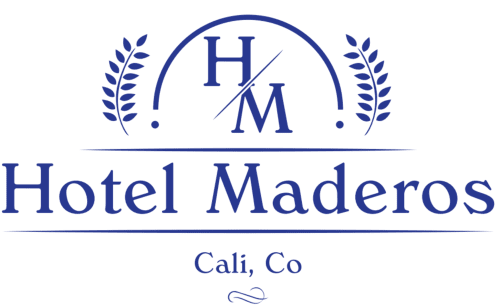 Logotipo del Hotel Maderos con coronas de laurel, ubicado en Cali, Colombia