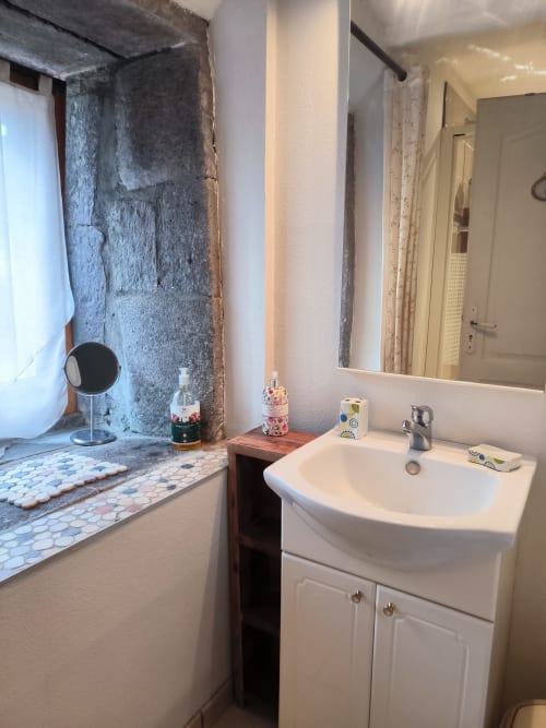Salle de bains - Les Noyers-gites-auvergne-puy-dome