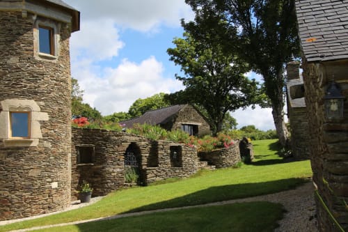 murs en pierre sèche, manoir, puits, jardin ,parc, tourelle, domaine, bretagne