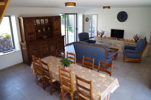 Domaine Joseph Lafarge vigneron indépendant | Chambre d'hôtes, gîtes et oeno-tonneaux | Hébergement insolite mâconnais | Lugny 71 Sud Bourgogne 