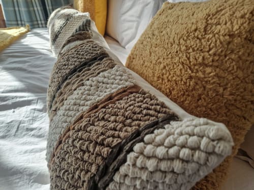 Comfy Bedding Style in Valley View Room at 2 Ailwood Farm Holidays, Dorset, Jurassic Coast, Walking, Cycling, Climbing