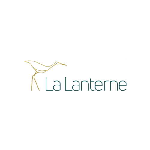 Logo du gîte La Lanterne avec un oiseau minimaliste en or et bleu canard, à Tournedos-sur-Seine