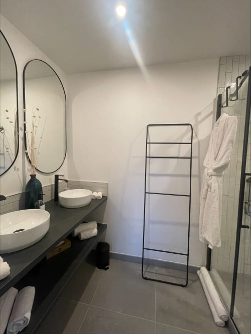 chambre d'hôtes Vendée les 15 chênes chambre double supérieure double vasques douche italienne Puy du Fou