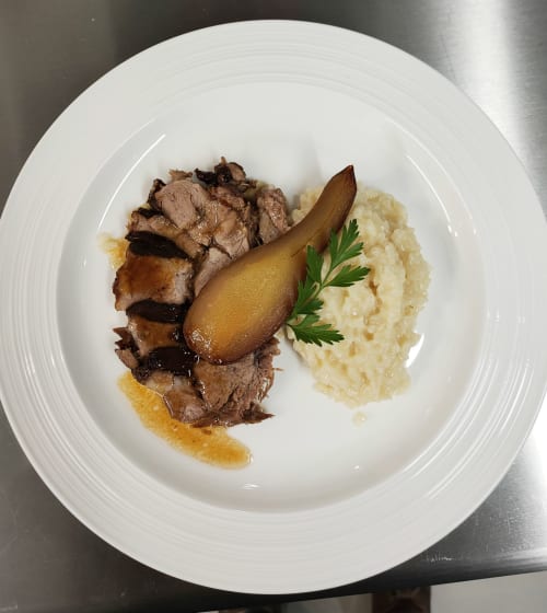 rôti au pruneau, pruneau d'agen, risotto, porc blanc de l'ouest, gastronomie, table d'hôtes