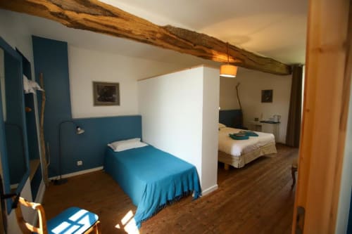 chambre triple lit simple et lit double