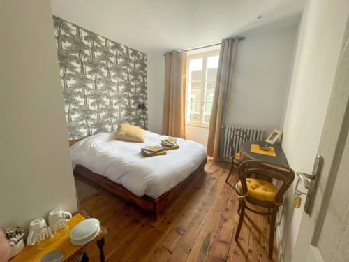 chambre gîte lit double