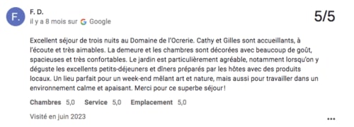 Avis Google 5/5 étoiles pour le Domaine de l'Ocrerie à Pourrain félicitant les chambres, le service et le jardin