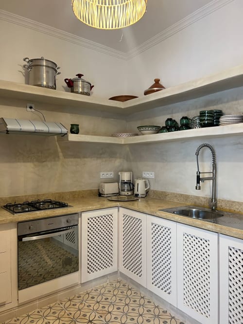 cuisine équipe dans un Riad Marocain