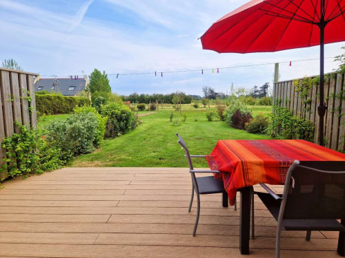 Vue dégagée sur le parc maison Baluden au sud de belle ile en mer - kerdavid ile