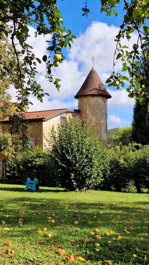 les acacias manoir gite auvergne gitepuydedome