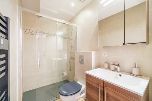 Salle de bain confortable du gîte Le Boulanger Windholz à Colmar