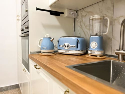 servizi, cucina accessoriata, 