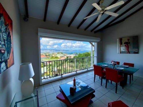 terrasse, vue incroyable, fort de france, mer des caraïbes, appartement bougainvillier martinique, planteur