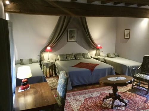 Chambre familiale pour 4 personnes aux chambres d'Hôtes du Château de Ribourdin dans l'Yonne en Bourgogne
