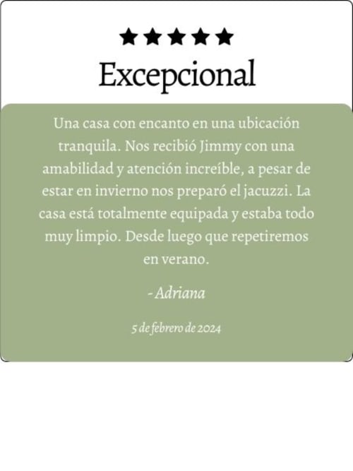 Reseña de cinco estrellas de Adriana elogiando la ubicación encantadora, hospitalidad e higiene de Casa Rural Villa del Jerte