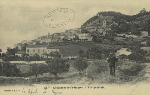 Village perché à proximité