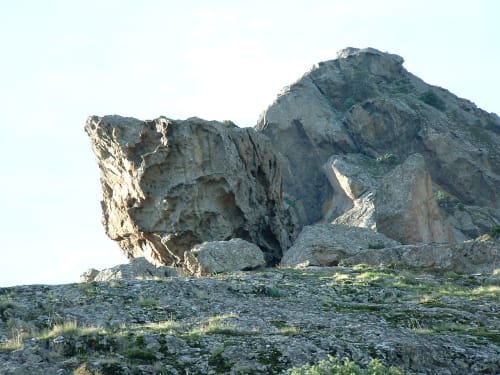 Rocher a Pietra ou la pierre enchainée