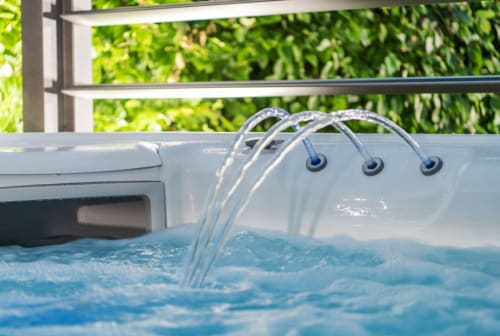 gîte Puy du Fou avec piscine et jacuzzi, maison d’hôtes Puy du Fou, gîte avec jacuzzi et piscine Vendée, hébergement Puy du Fou avec piscine et jacuzzi, gîtes Marie Barrault maison d’hôtes Marie Barrault, gîte Les Herbiers avec piscine et jacuzzi, maison d’hôtes avec spa proche Puy du Fou à 58 mn de Nantes, hébergement proche du Puy du Fou avec piscine et jacuzzi, séjour détente proche Puy du Fou, Maison d’hôtes avec piscine, sauna et jacuzzi proche du Puy du Fou en Vendée, Gîte aux Herbiers à deux pas du Puy du Fou, Week-end bien-être en Vendée dans une maison d’hôtes avec piscine jacuzzi et sauna, proche du Puy du Fou