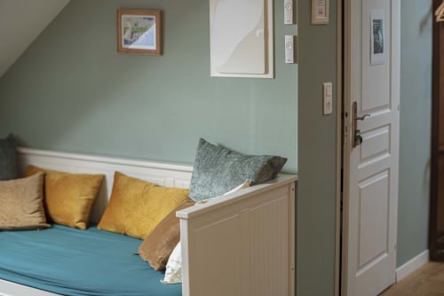 family stay - children - Reims - Epernay - Bed and breakfast in Champagne - Les Olivanies- kidfriendly- house dhotes - family getaway- getaway with friends - travel to france visit champagne - wine tourism - Bed and breakfast - bedandbreafast welcome to my home -