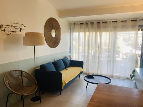 Le salon et vue sur la terrasse