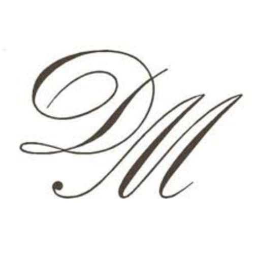 Logo elegante in corsivo per il bed and breakfast Dimora i Manichei a Monforte d'Alba, Italia