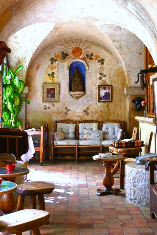 Le bar mythique de la célèbre, Colombe D’or ou déjà Picasso et d’autres artistes avaient leurs habitudes