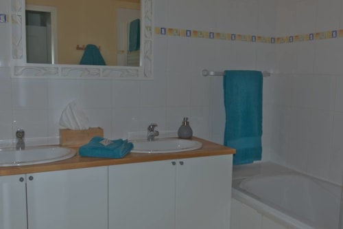 Salle de bain chambre Bouton d'or