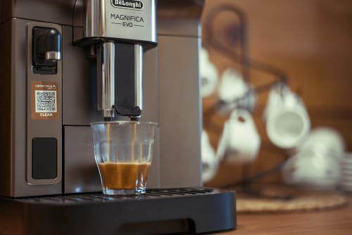 cafetière DeLonghi dans le mas des olivades