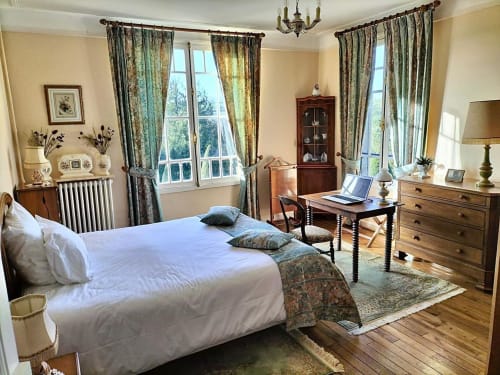 Chambre Les Bellevues et télétravail Domaine des Thomins Maison d'hôte Cisai Saint-Aubin Hôtel Gacé