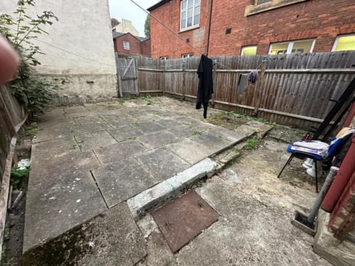 More Outside garden space in London