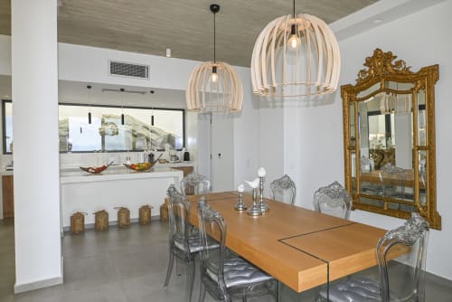 Luxury and elegance in the interior dining room of the villa for rent on Tinos in the Cyclades
