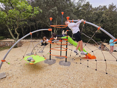 Aire de jeux - Domaine en terre happy