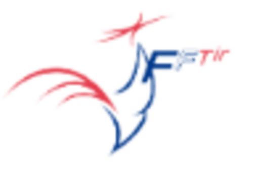 Logo du Gîte Fassardy avec un coq rouge et texte bleu, accueil à Châteauroux