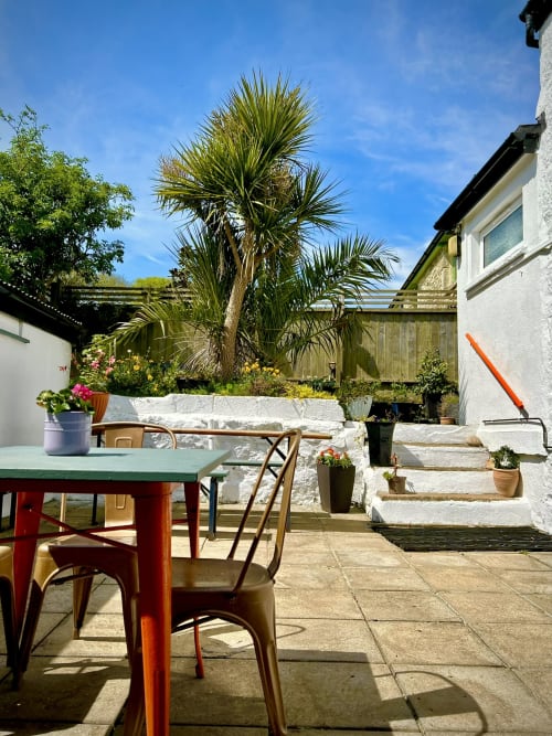 bed and breakfast hotel Cornwall courtyard