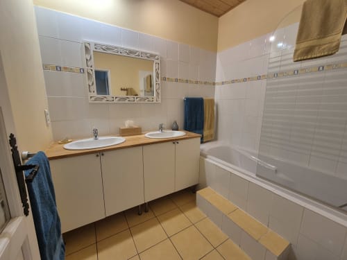 Salle de bain chambre Bouton d'or