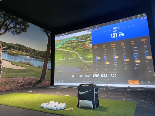 chambre d'hôte golf Côte d'Azur, séjour golf alpes maritimes, vacances golf au soleil cagnes sur mer, stage golf avec hebergement Côte d'Azur, simulateur golf trackman