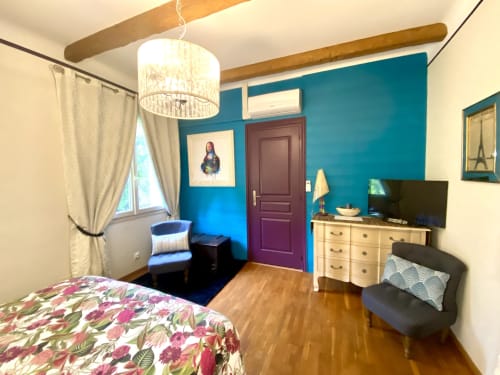 Maison d’hôtes à sarlat-chambre confort avec climatisation-smartTV-spa-piscine